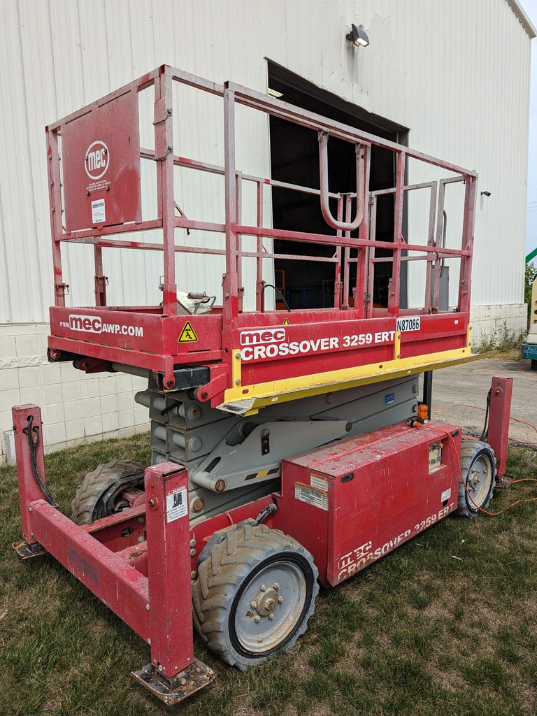 2014 MEC 3259ERT 32' REACH SCISSOR LIFT ELECTRIC ROUGH TERRAIN OUTRIGGERS 265 HOURS STOCK
