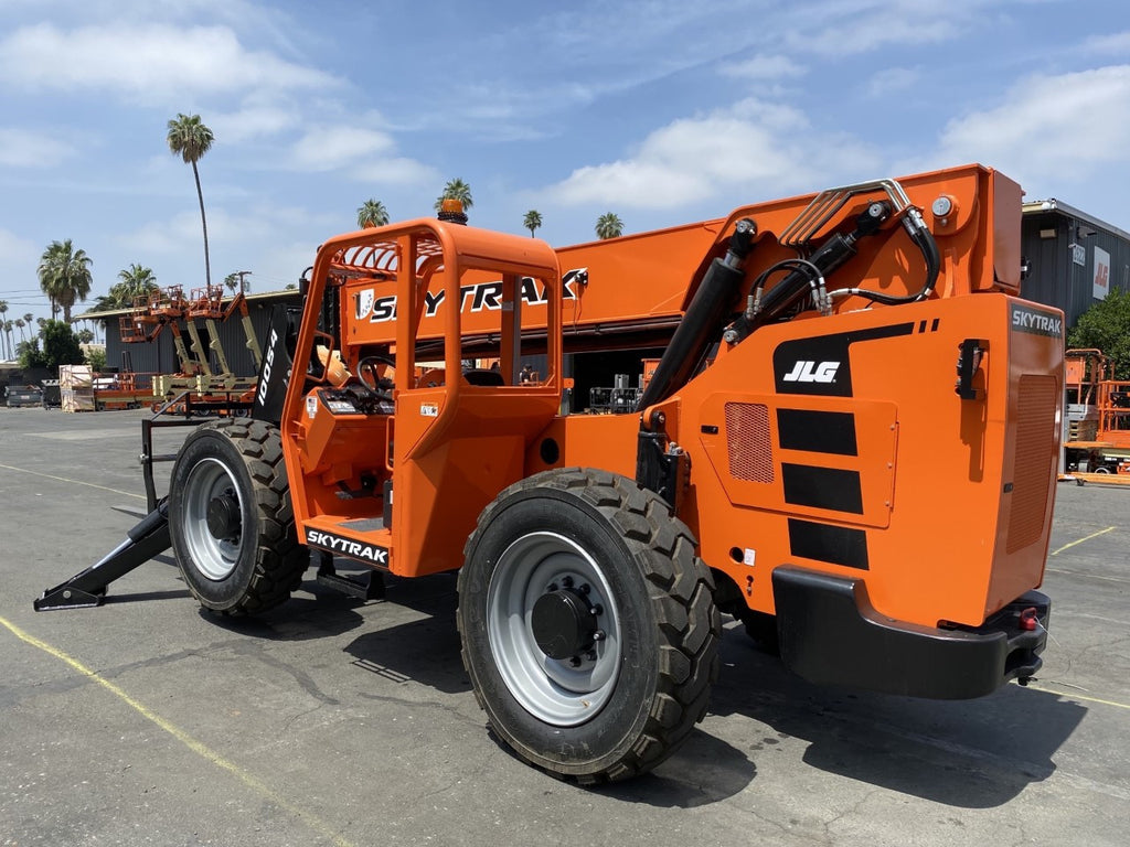2022 SKYTRAK 10054 10000 LB DIESEL TELESCOPIC FORKLIFT TELEHANDLER