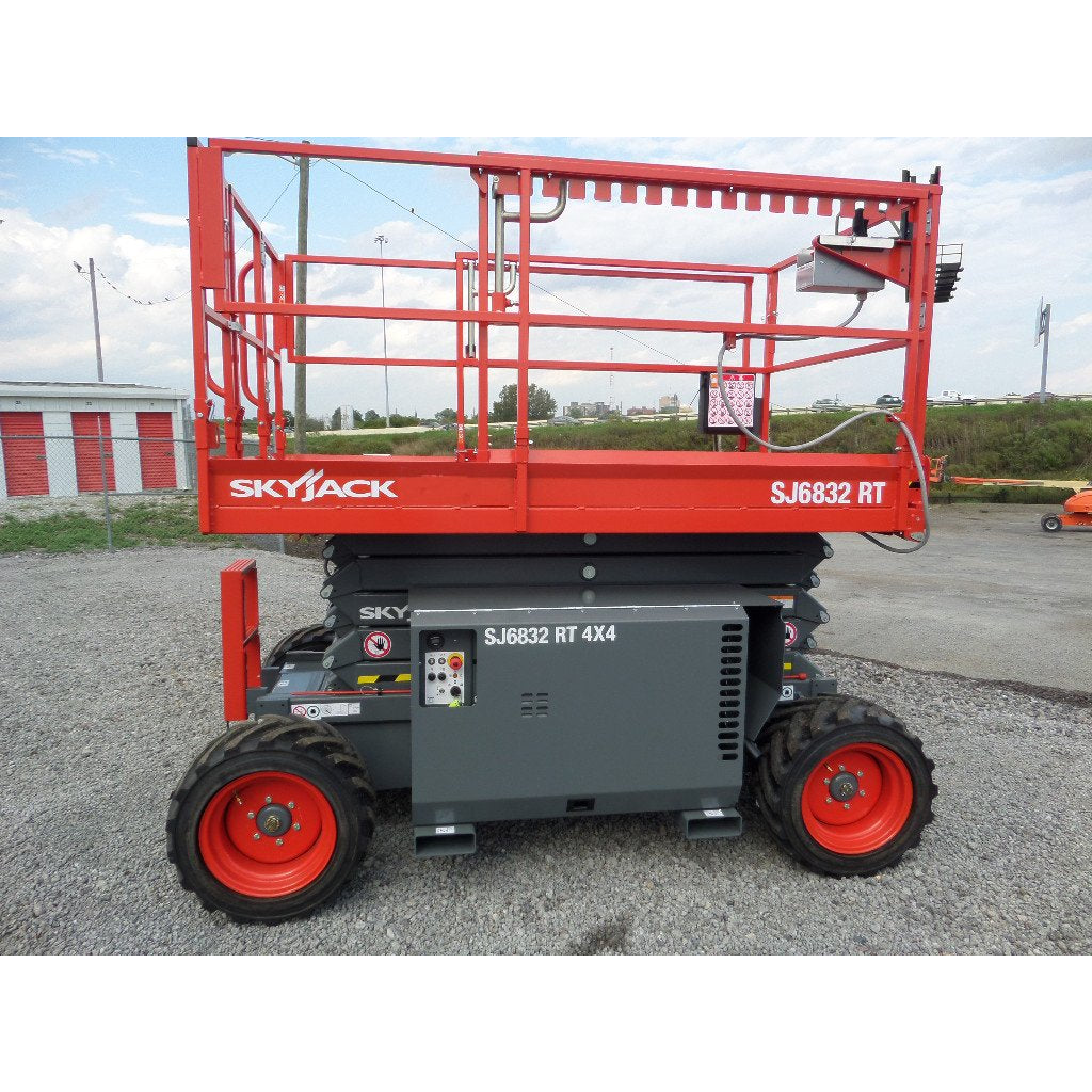 2018 SKYJACK SJ6832RT SCISSOR LIFT 32' REACH DIESEL PNEUMATIC