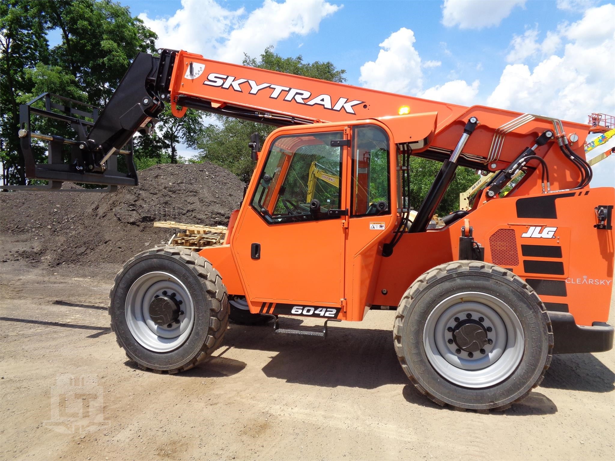 SKYTRAK スカイトラック 製品一覧 | ゴルフ用弾道測定機 SkyTrak