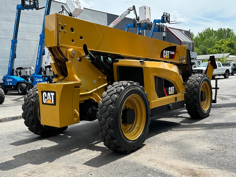 2015 CAT TL943C
