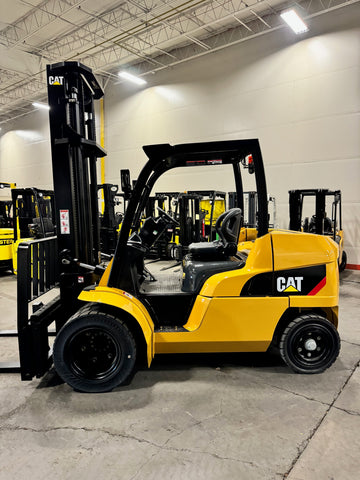 2017 CATERPILLAR DP45N 9000 LB DIESEL FORKLIFT DUAL PNEUMATIC TIRE 116/179" 2 STAGE CLEAR VIEW MAST SIDE SHIFTER 1,265 HOURS STOCK # BF9394969-BUF - United Lift Equipment LLC