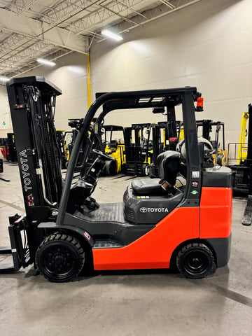 2021 TOYOTA 8FGCU32 6500 LB LP GAS FORKLIFT ONLY 535 HOURS CUSHION 87/187" 3 STAGE MAST SIDE SHIFTER 4 WAY PLUMBING STOCK # BF9214759-BUF - United Lift Equipment LLC