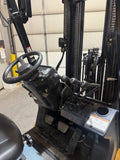 2020 CATERPILLAR/MITSUBISHI FGC25N 5000 LB LP GAS FORKLIFT CUSHION 93/217" 3 STAGE MAST SIDE SHIFTING FORK POSITIONER 976 HOURS STOCK # BF9118749-BUF