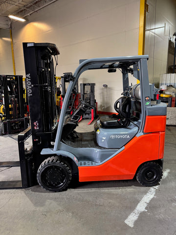 2022 TOYOTA 8FGC35U-BCS 8000 LB LP GAS FORKLIFT CUSHION 92/199" 3 STAGE 871 HOURS MAST STOCK # BF9144539-BUF - United Lift LLC