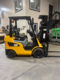2019 CATERPILLAR 2C5000 5000 LB LP GAS FORKLIFT CUSHION 83/187" 3 STAGE MAST SIDE SHIFTER 912 HOURS STOCK # BF982749-BUF - United Lift LLC