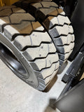 2018 CAT DP70 15500 DIESEL FORKLIFT PNEUMATIC 153/218" 2 STAGE CLEAR VIEW MAST DUAL DRIVE TIRES SIDE SHIFTER 2248 HOURS STOCK # BF9344679-BUF - United Lift LLC