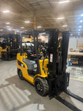 2020 CATERPILLAR 2C6000 6000 LB LP GAS FORKLIFT FINGER TIP CONTROL 82/170" 3 STAGE MAST SIDE SHIFTER ATTACHEMENT UNDER 900 HOURS TREADED TIRES STOCK # BF987249-BUF