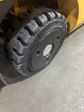 2020 CATERPILLAR 2C6000 6000 LB LP GAS FORKLIFT FINGER TIP CONTROL 82/170" 3 STAGE MAST SIDE SHIFTER ATTACHEMENT UNDER 900 HOURS TREADED TIRES STOCK # BF987249-BUF