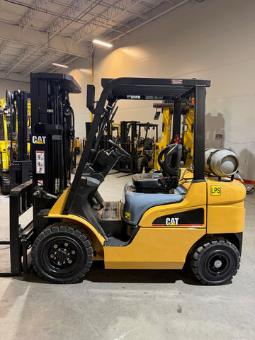 2021 CATERPILLAR/MITSUBISHI FG25N 5000 LB LP GAS FORKLIFT PNEUMATIC 84/188" 3 STAGE MAST SIDE SHIFTING FORK POSITIONER 1,124 HOURS STOCK # BF9138829-BUF - United Lift LLC