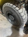 2021 HYSTER H50FT 5000 LB LP GAS FORKLIFT PNEUMATIC 86/189" 3 STAGE MAST SIDE SHIFTING FORK POSITIONER ENCLOSED CAB with HEAT 984 HOURS STOCK # BF9113729-BUF