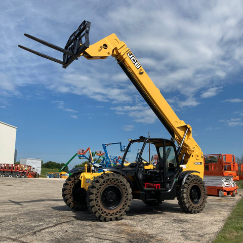 2015 JCB 509-42 9000 LB DIESEL TELESCOPIC FORKLIFT TELEHANDLER PNEUMATIC 4WD OPEN CAB 3004 HOURS STOCK # BF9648599-WIB - United Lift Equipment LLC