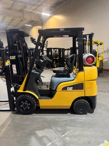 2012 CATERPILLAR/MITSUBISHI FGC25N 5000 LB LP GAS FORKLIFT CUSHION 83/187" 3 STAGE MAST SIDE SHIFTER 1553 HOURS STOCK # BF993549-BUF