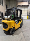 2005 CATERPILLAR GP25K 5000 LB LP GAS FORKLIFT PNEUMATIC 84/188" 3 STAGE MAST SIDE SHIFTER 5380 HOURS STOCK # BF974929-BUF - United Lift LLC