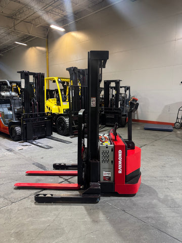 2016 RAYMOND RSS40 4000 LB ELECTRIC FORKLIFT WALKIE STACKER 86/128" 2 STAGE MAST CUSHION SIDE SHIFTER 1107 HOURS STOCK # BF946249-BUF - United Lift LLC