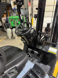 2021 CATERPILLAR/MITSUBISHI FGC25N 5000 LB LP GAS FORKLIFT CUSHION 85/187" 3 STAGE MAST SIDE SHIFTER 884 HOURS STOCK # BF998829-BUF - United Lift LLC