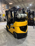 2021 CATERPILLAR/MITSUBISHI FGC25N 5000 LB LP GAS FORKLIFT CUSHION 85/187" 3 STAGE MAST SIDE SHIFTER 884 HOURS STOCK # BF998829-BUF - United Lift LLC