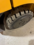2023 CATERPILLAR/MITSUBISHI FGC30N 6000 LB LP GAS FORKLIFT CUSHION 83/186" 3 STAGE MAST SIDE SHIFTING FORK POSITIONER STOCK # BF9125179-BUF - United Lift LLC