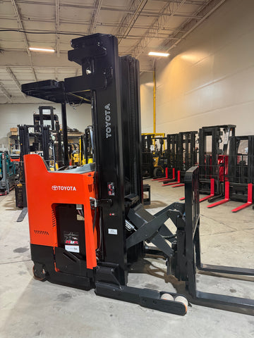 2021 TOYOTA 9BRU18 3500 LB 36 VOLT ELECTRIC SINGLE REACH FORKLIFT 24" SCISSOR 108/240" 3 STAGE MAST SIDE SHIFTER 2254 LIFT HOURS STOCK # BF988739-BUF - United Lift LLC