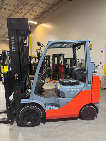 2012 TOYOTA 8FGCU25 5000 LB LP GAS FORKLIFT CUSHION 99/290" QUAD MAST SIDE SHIFTER STOCK # BF987759-BUF - United Lift LLC