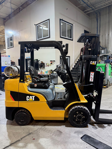2020 CAT 2C6000
