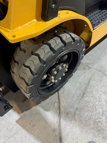 2020 CAT 2C6000