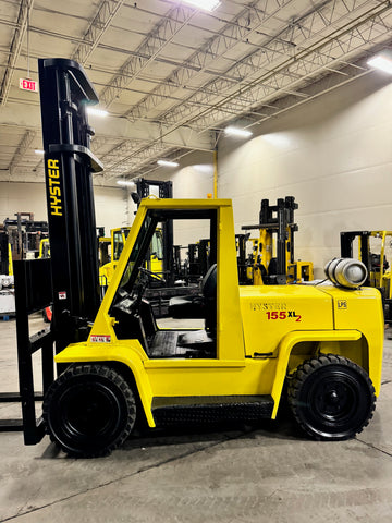 2005 HYSTER H155XL 15500 LB LP GAS FORKLIFT PNEUMATIC 144/212" 2 STAGE CLEAR VIEW MAST DUAL TIRES PARTIAL CAB 3198 HOURS STOCK # BF9235139-BUF