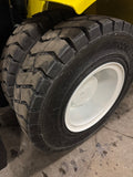 2019 YALE GDP360 36000 LB DIESEL FORKLIFT PNEUMATIC 144/148" 2 STAGE MAST SIDE SHIFTING FORK POSITIONER ENCLOSED HEATED CAB 103" LONG FORKS, 3,072 HOURS STOCK # BF9756589-BUF
