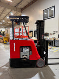 2015 RAYMOND 415-C30TT 3000 LB ELECTRIC DOCK STOCKER FORKLIFT 83/189" 3 STAGE MAST SIDE SHIFTER 1232 HOURS STOCK # BF952879-BUF - United Lift LLC