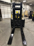 2000 HOIST TITAN F180 22000 LB LP GAS FORKLIFT CUSHION 98/98" 2 STAGE MAST FORK POSITIONER 4864 HOURS STOCK # BF948849-BUF - United Lift Equipment LLC