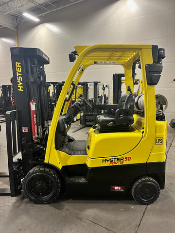 2018 HYSTER S50FT 5000 LB LP GAS FORKLIFT CUSHION 84/194" 3 STAGE MAST SIDE SHIFTING FORK POSITIONER 888 HOURS STOCK # BF9168259-BUF - United Lift Equipment LLC