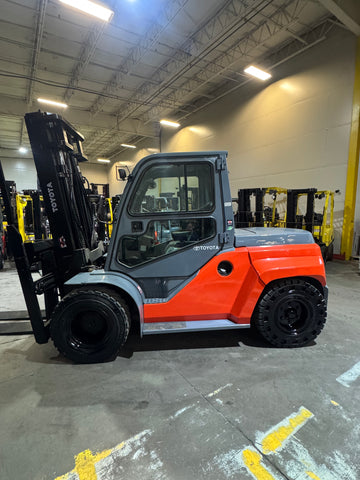 2017 TOYOTA 8FD70U 15500 LB DIESEL FORKLIFT PNEUMATIC 108/148" 2 STAGE CLEAR VIEW MAST SIDE SHIFTER & FORK POSITIONER 1,581 HOURS ENCLOSED HEATED CAB STOCK # BF9361539-BUF