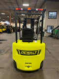 2025 DEWALT LIFT TRUCK DEC4-25 LITHIUM ION BATTERY ELECTRIC 5000 LB CAPACITY TREADED CUSHION TIRES 85/189" LIFT HEIGHT 3 STAGE MAST SIDE SHIFTING FORK POSITIONER 2000hr/2YR WARRANTY CHARGER INCLUDED STOCK # BF9285389-BUF - United Lift LLC