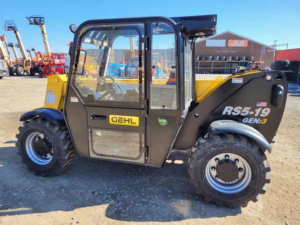 2024 GEHL RS5-19 5500 LB DIESEL TELESCOPIC FORKLIFT TELEHANDLER PNEUMA ...