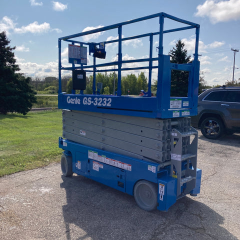 2013 Genie GS-3232