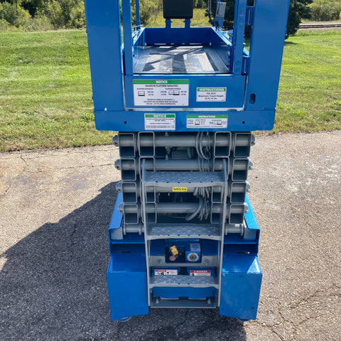 2013 Genie GS-3232