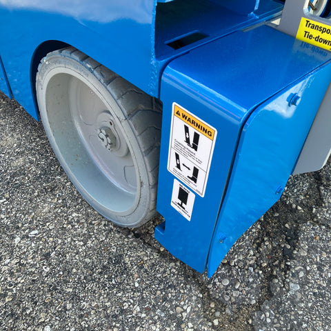 2013 Genie GS-3232