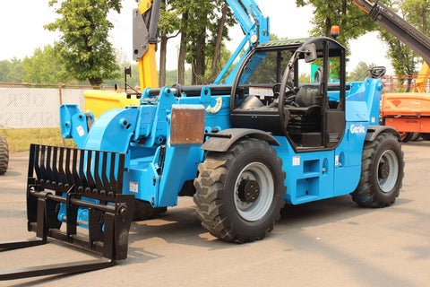 2017 GENIE GTH1256 12000 LB DIESEL TELESCOPIC FORKLIFT TELEHANDLER PNEUMATIC 4WD OUTRIGGERS 1560 HOURS STOCK # BF91249139-NLE - United Lift Equipment LLC