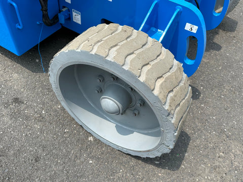 2015 SkyTrak 6042 Picture 29 2015 SkyTrak 6042-29