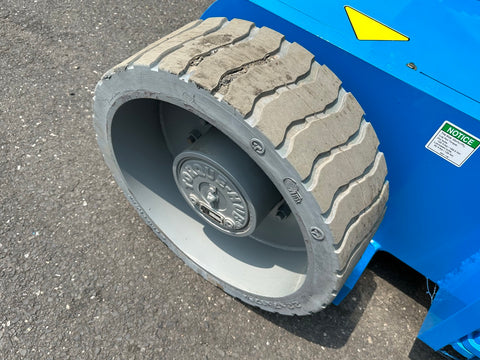 2015 SkyTrak 6042 Picture 30 2015 SkyTrak 6042-30