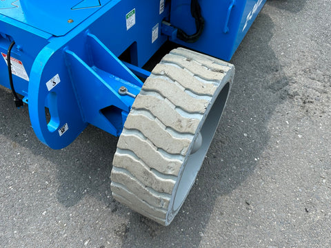 2015 SkyTrak 6042 Picture 32 2015 SkyTrak 6042-32