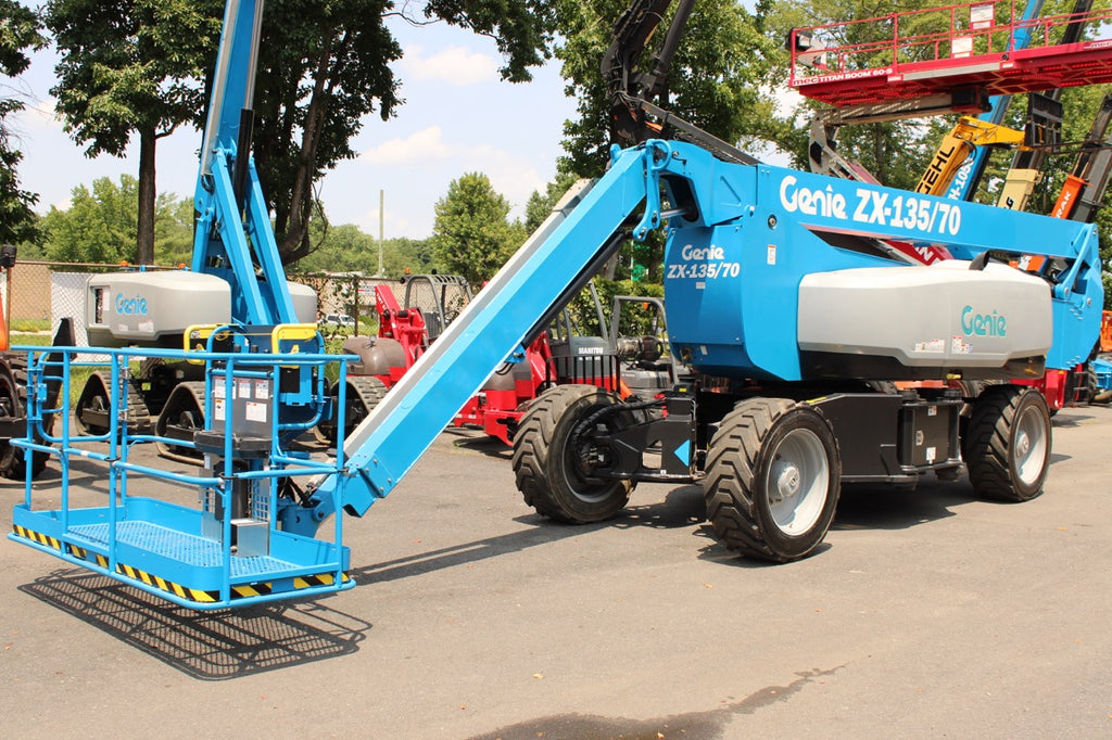 2022 GENIE ZX135/70 ARTICULATING BOOM LIFT AERIAL LIFT WITH JIB ARM 135 ...