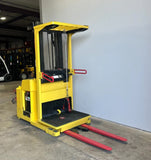 2020 HYSTER R30ES 3000 LB 24 VOLT ELECTRIC FORKLIFT ORDER PICKER CUSHION 94/213" 3 STAGE MAST 129 HOURS STOCK # BF9119179-ARB - United Lift LLC