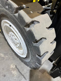2023 YALE GLP050VXN 5000 LB LP GAS FORKLIFT PNEUMATIC 86/189 3 STAGE MAST SIDE SHIFTER 952 HOURS STOCK # BF9144549-BUF - United Lift LLC