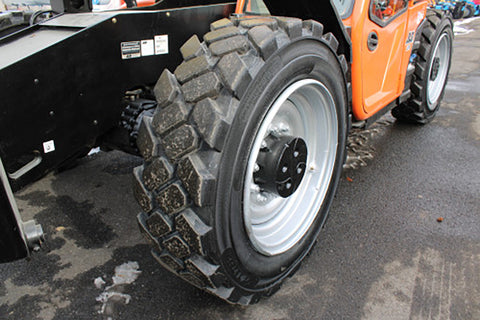 2016 JLG 1255