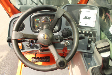 2019 JLG 1255
