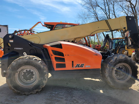 2019 JLG 1732