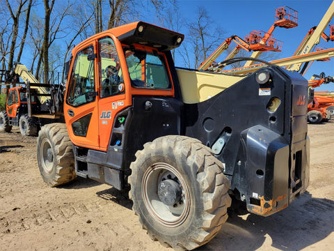 2019 JLG 1732