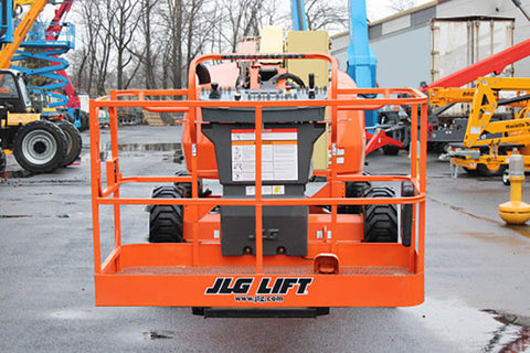 2017 JLG 450AJ