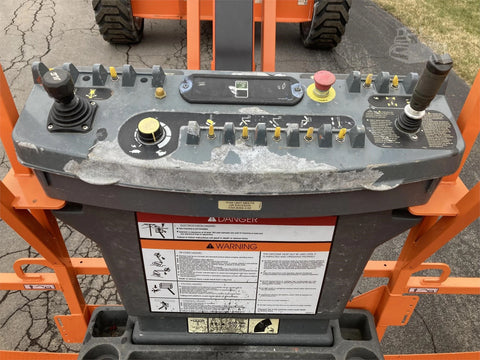 2016 JLG 600AJ